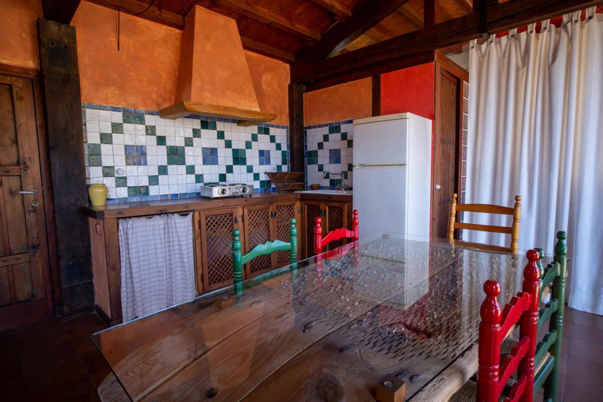 Casa Rural Los Ventanales Alcala del Jucar Exterior foto